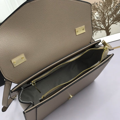 LW - Luxury Handbags SLY 059