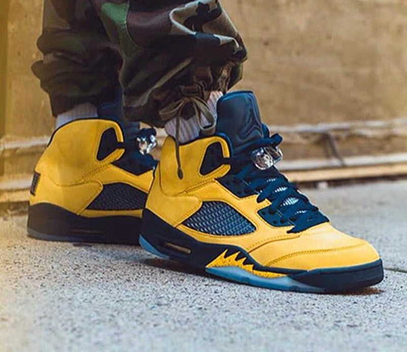 LW - AJ5 Michigan black and yellow