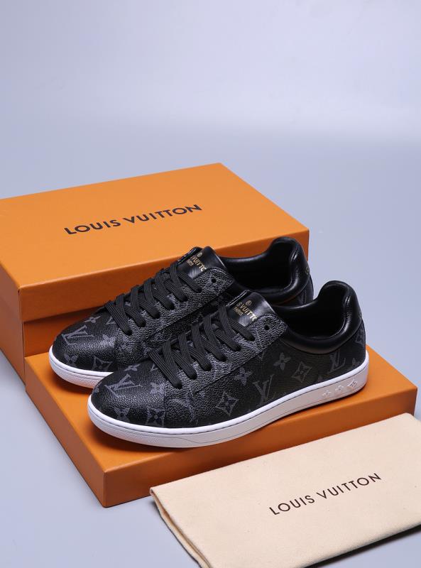 LW - LUV Casual Black Sneaker