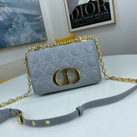 LW - Luxury Handbags DIR 066