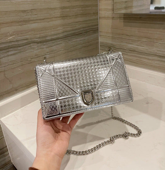 LW - Luxury Handbags DIR 037