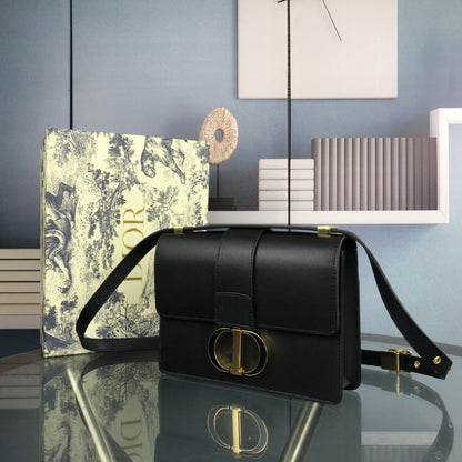 LW - Luxury Handbags DIR 246