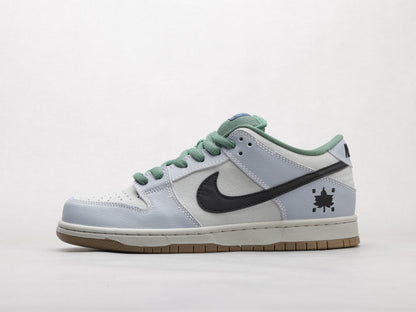 LW - NKE SB Dunk Low “Maple Leaf”