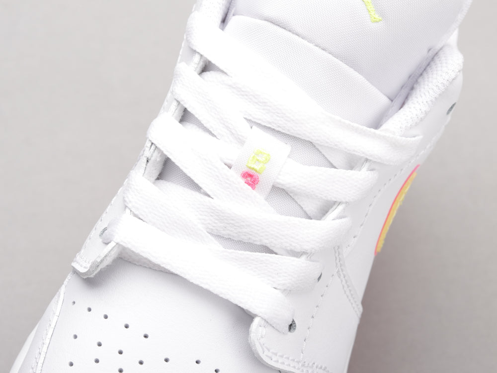 LW - AJ1 White and yellow powder candy