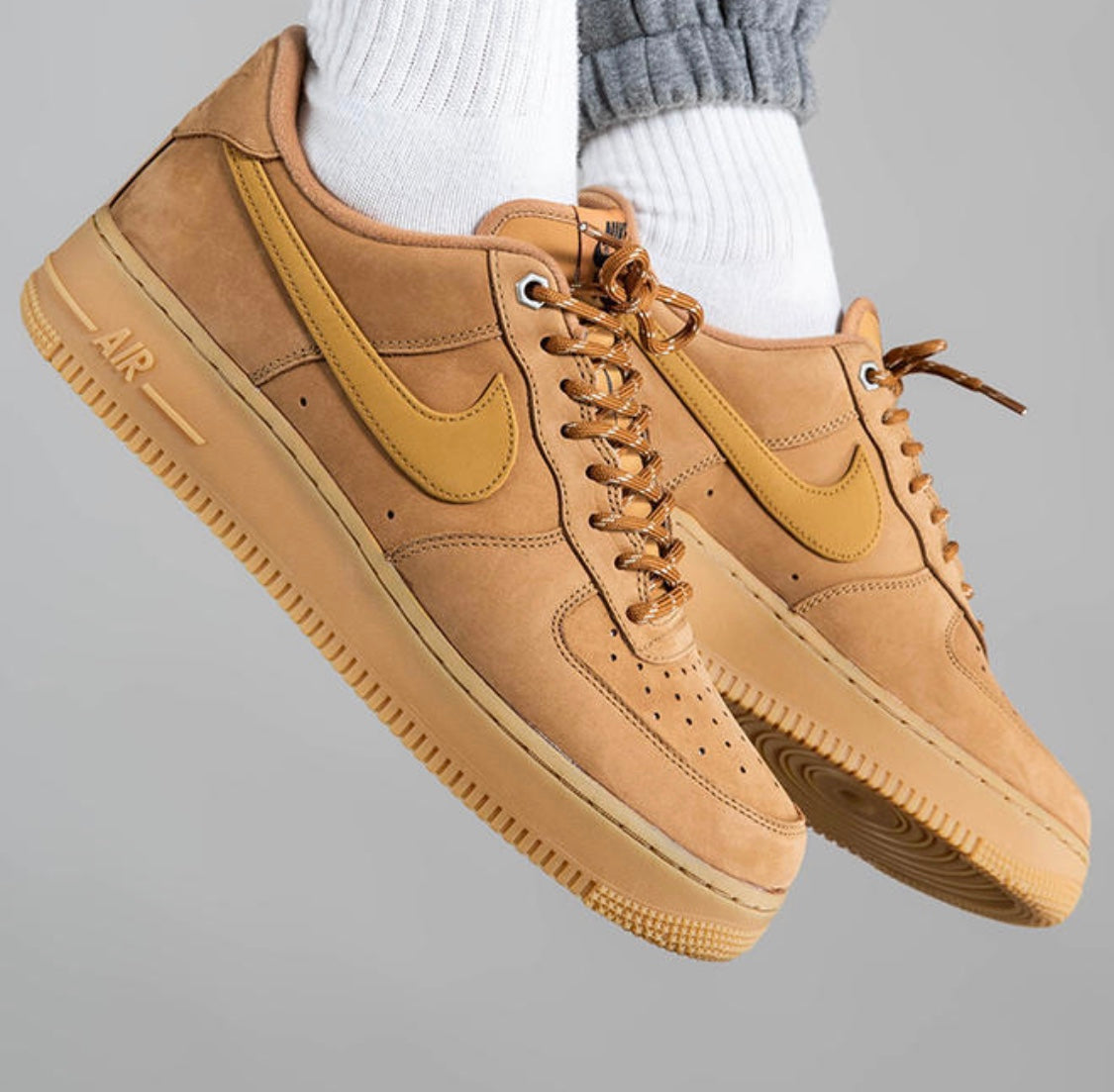 LW - AF1 2019 Wheat Low Top