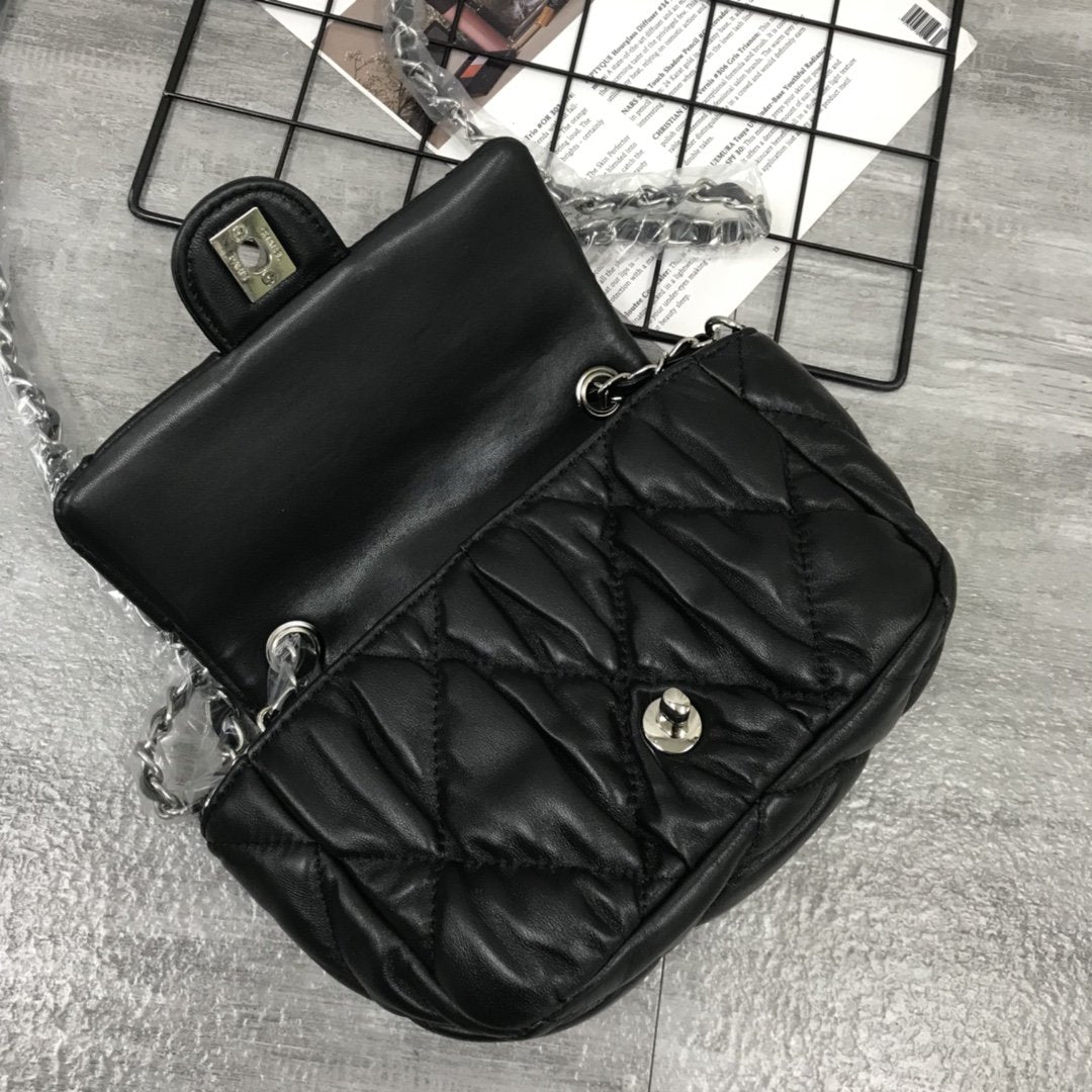 LW - Luxury Handbags CHL 194