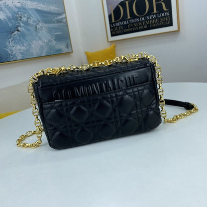 LW - Luxury Handbags DIR 067