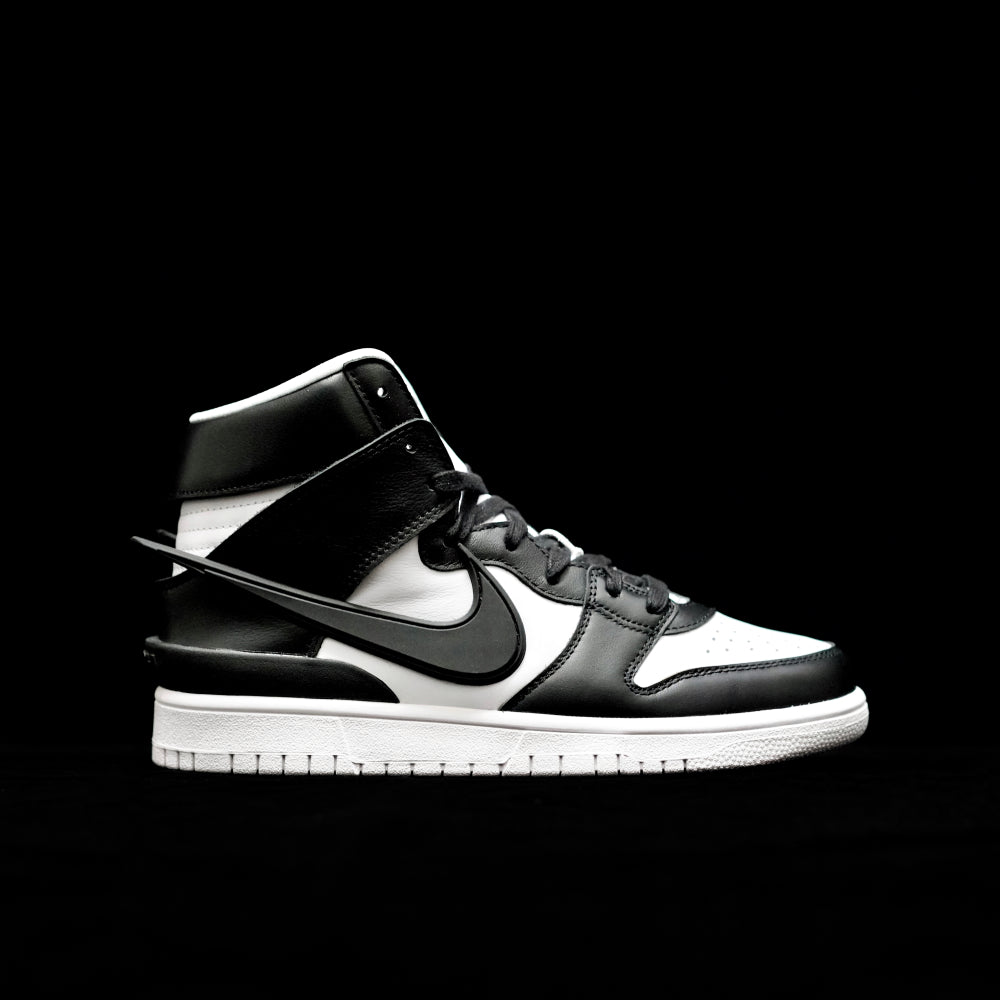 LW - AMBUSH x DUNK HIGH Black & White Collaboration