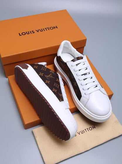 LW - New Arrival Luv Sneaker 105