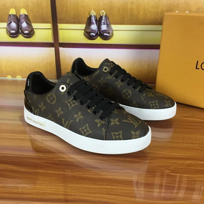 LW - New Arrival Luv Sneaker 048