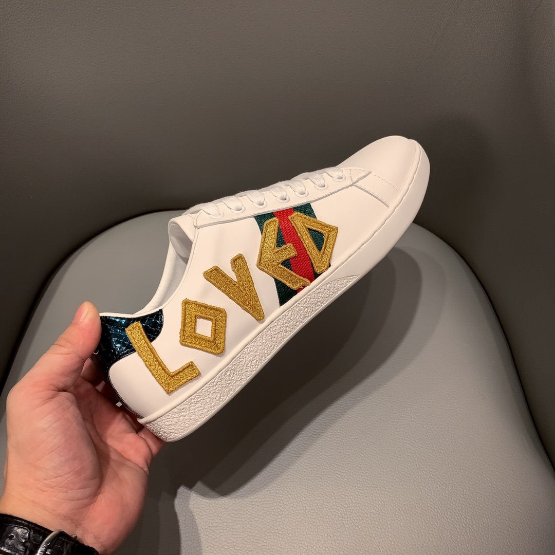 LW-GCI  Ace Embroidered Love  SNEAKER 122