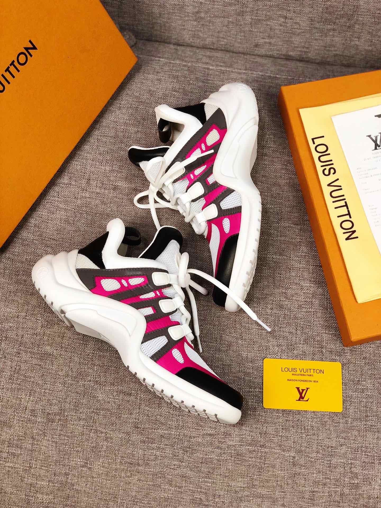 LW - LUV Archlight Pink White Black Sneaker